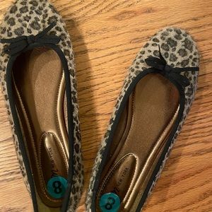NWT m New York flats 8